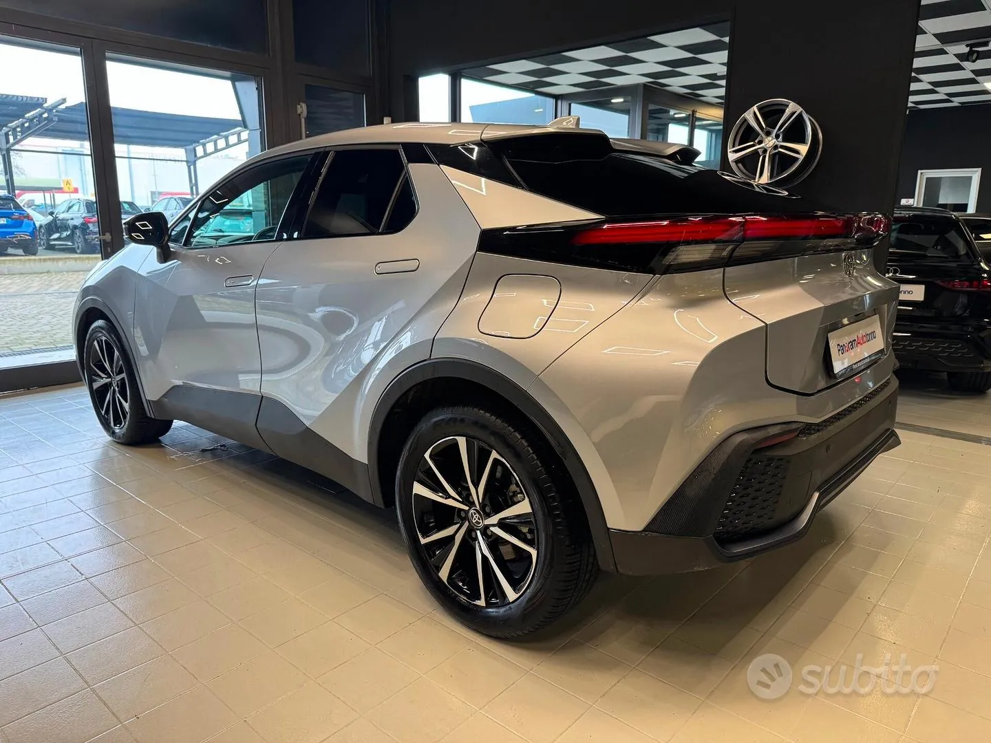 Toyota C-Hr 2025 photo 3
