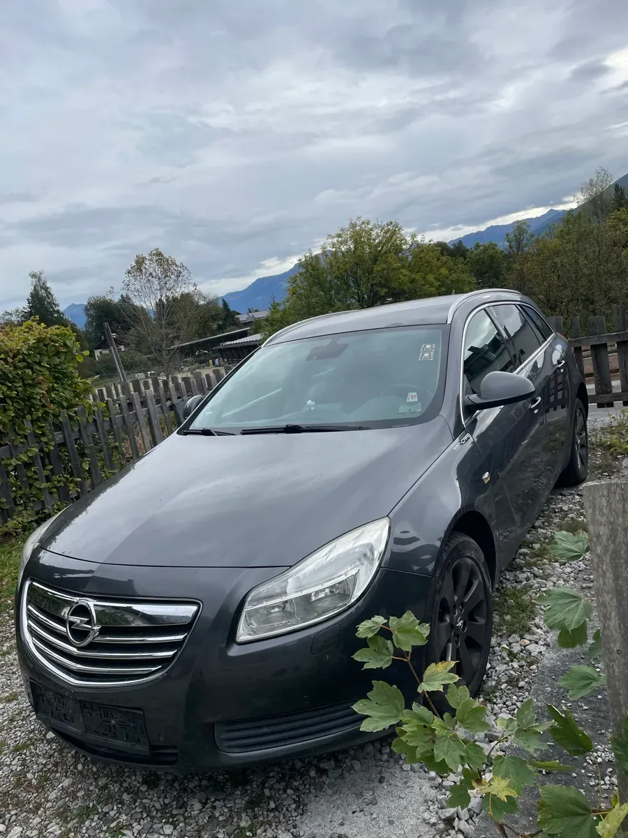 Opel Insignia 2012 photo 2