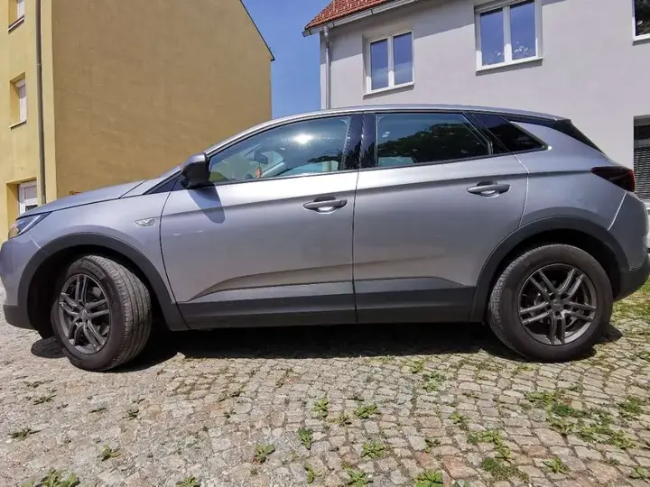 Opel Grandland X 2020 photo 2