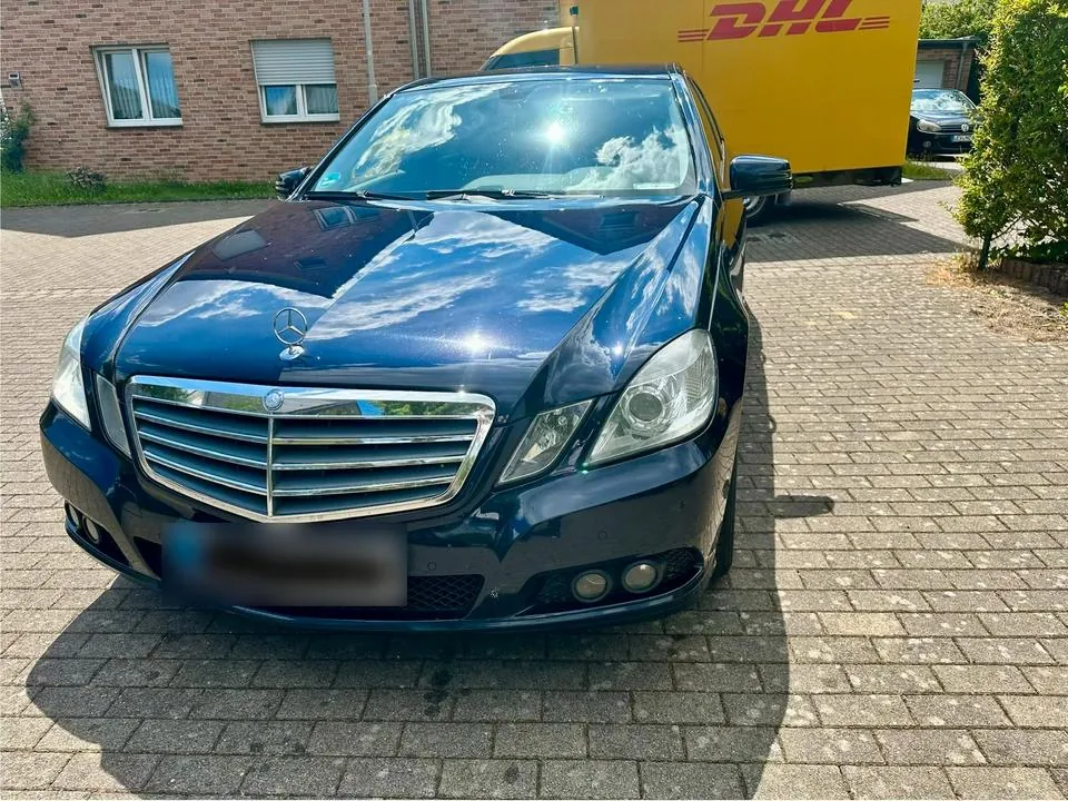 Mercedes-Benz W212