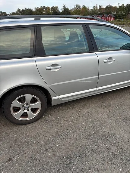 Volvo V70 2008 photo 2