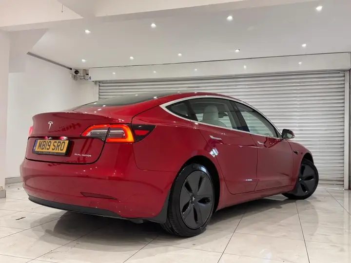 Tesla Model 3 2019 photo 5