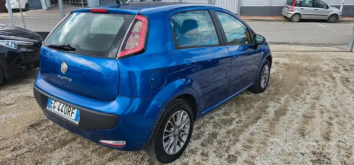 Fiat Punto Evo 2011 photo 5