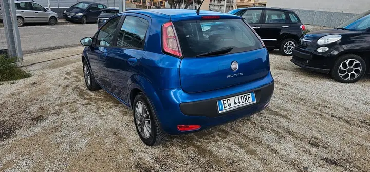Fiat Punto Evo 2011 photo 4
