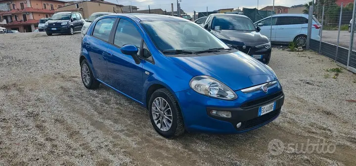 Fiat Punto Evo 2011 photo 2
