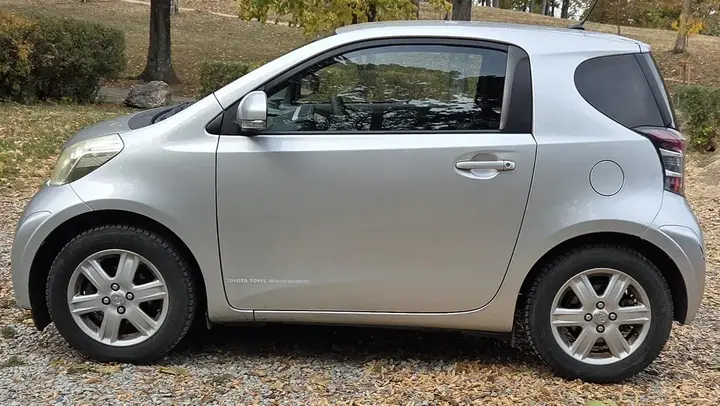 Toyota Iq 2009 photo 3