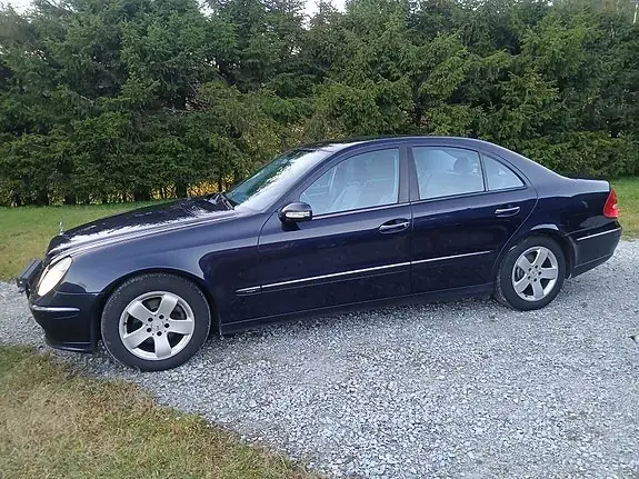 Mercedes-Benz E 220 D