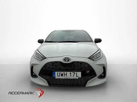 Toyota Yaris 2022 photo 2