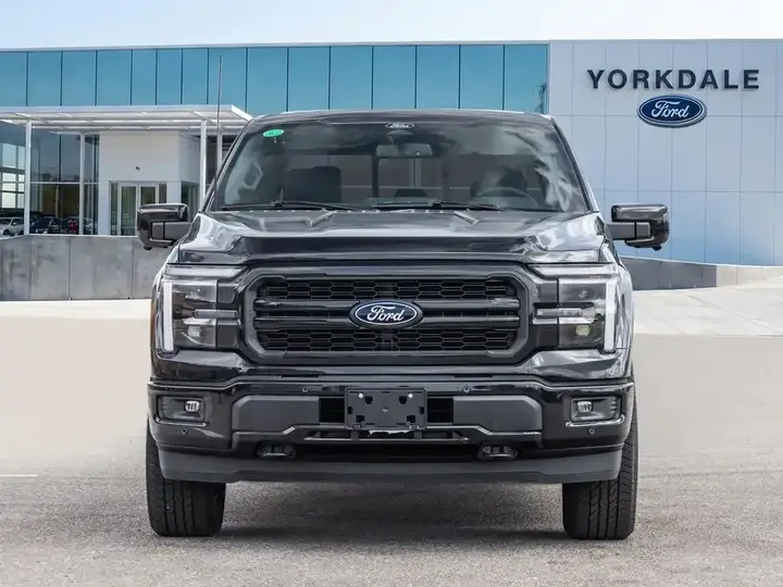Ford F-150 Supercrew 2026 photo 2