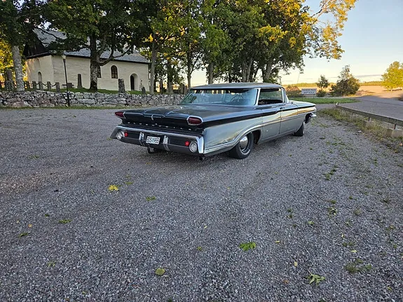 Oldsmobile Dynamic 88 1960 photo 2