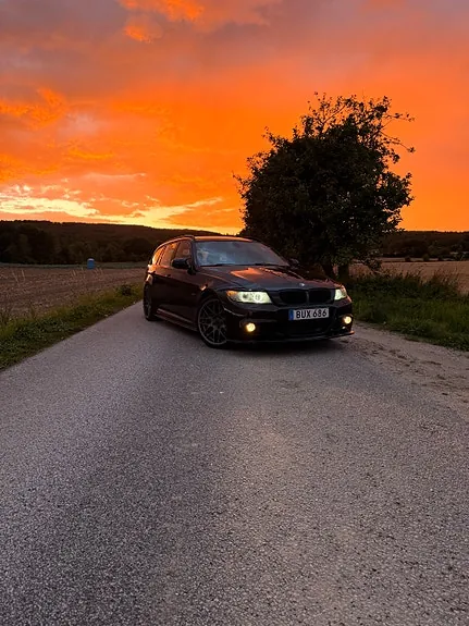BMW 325D 2011 photo 3