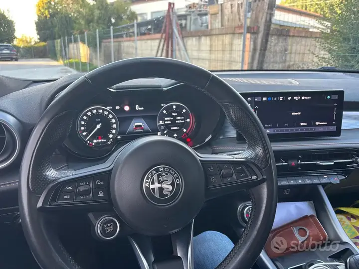 Alfa Romeo Tonale 2023 photo 3