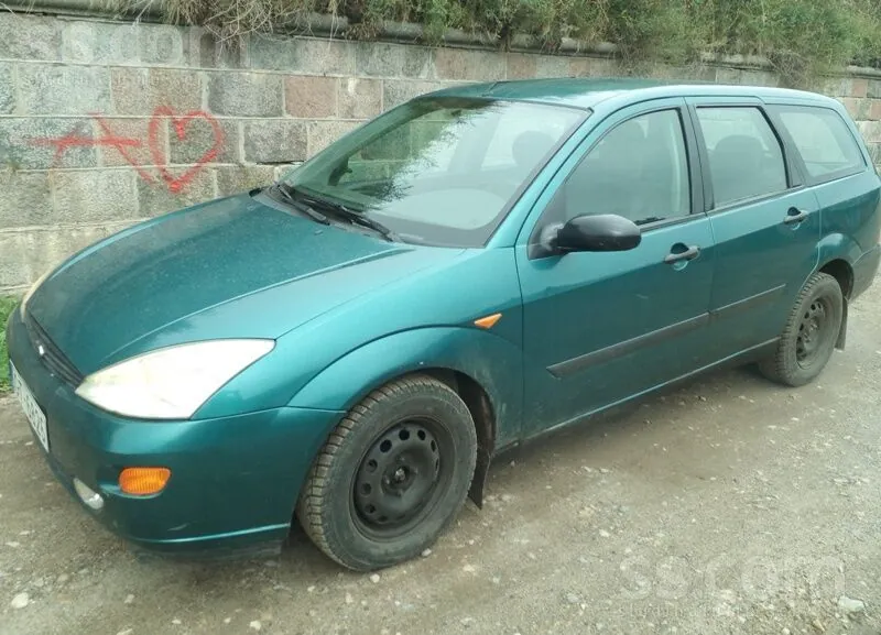 Ford Focus 1999 photo 3