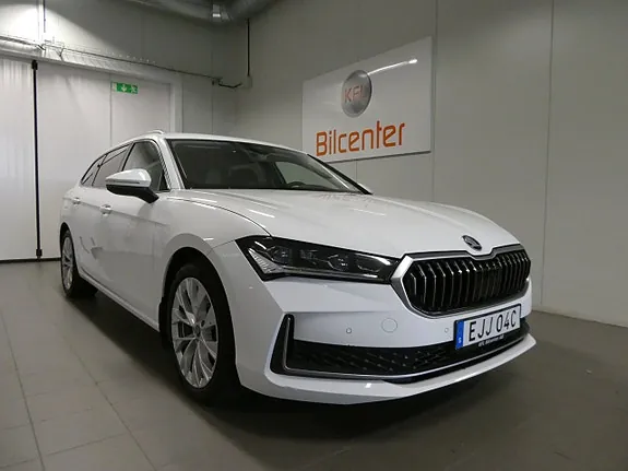 Skoda Superb 2025 photo 5