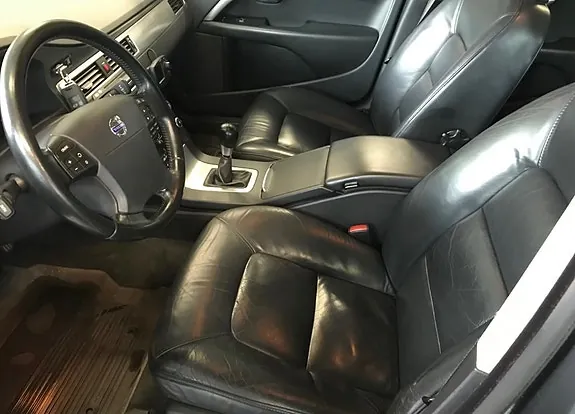 Volvo V70 2008 photo 2