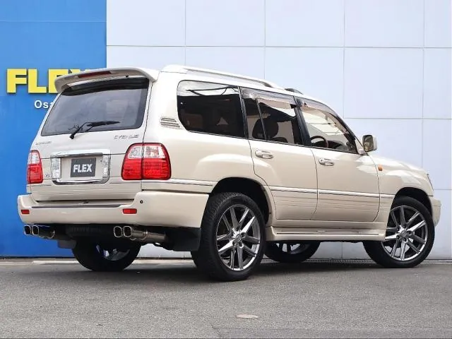 Toyota Land Cruiser 100 2002 photo 2