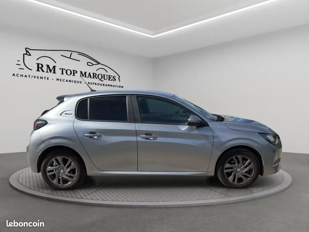 Peugeot 208 2021 photo 4