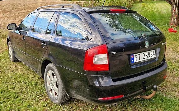 Skoda Octavia 2009 photo 3