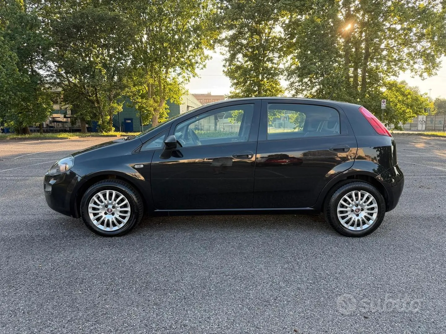 Fiat Punto 2015 photo 4