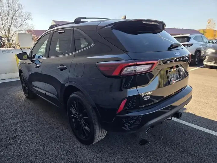 Ford Escape 2023 photo 4