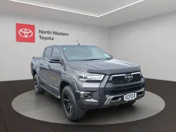 Toyota Hilux 2022 photo 2