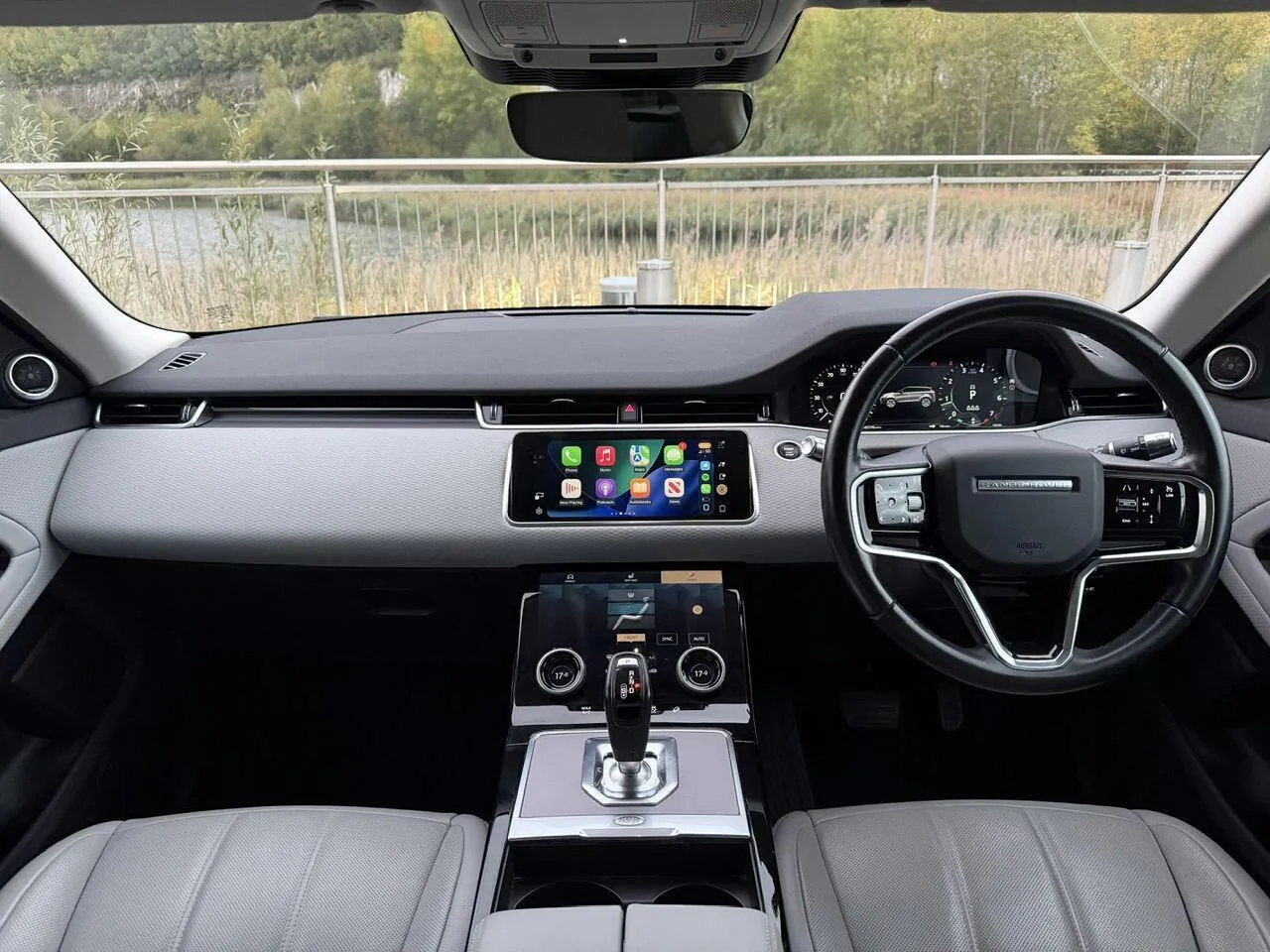 Land Rover Range Rover Evoque 2020 photo 2