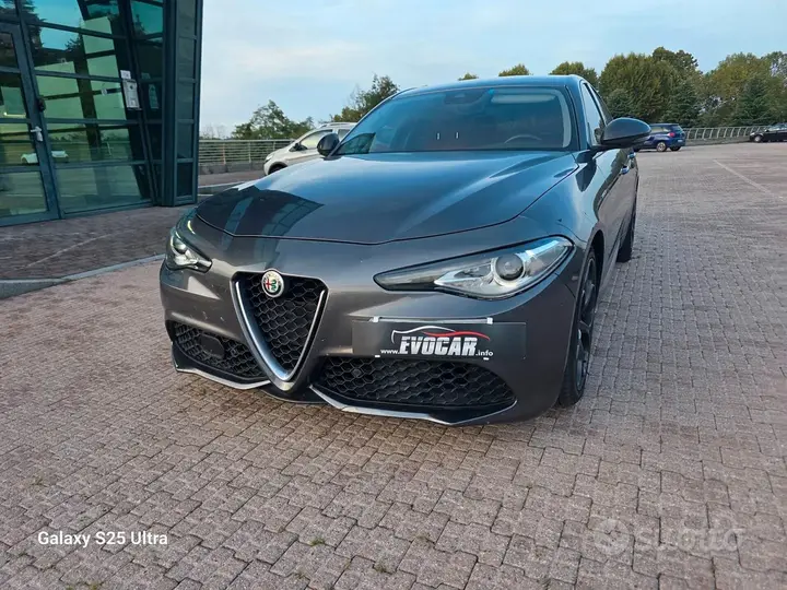 Alfa Romeo Giulia 2017 photo 3
