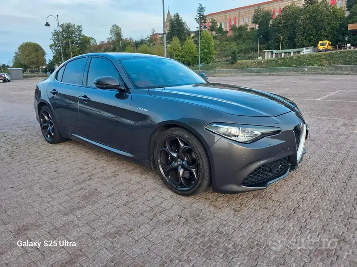 Alfa Romeo Giulia 2017 photo 4