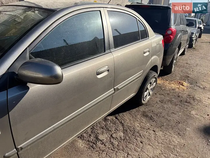 Kia Rio 2011 photo 2