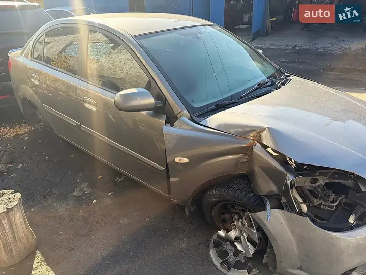 Kia Rio 2011 photo 3