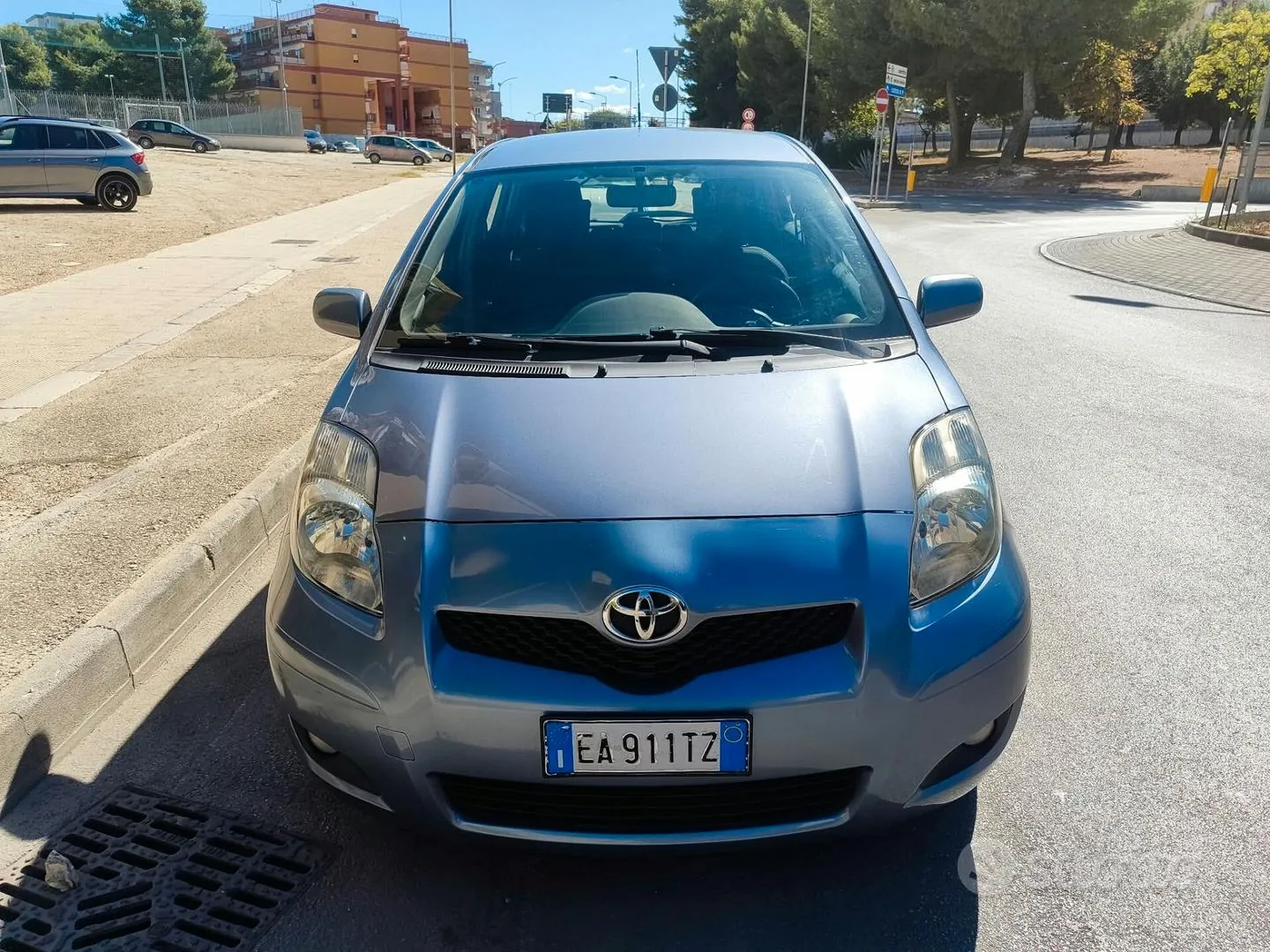 Toyota Yaris 2010 photo 5