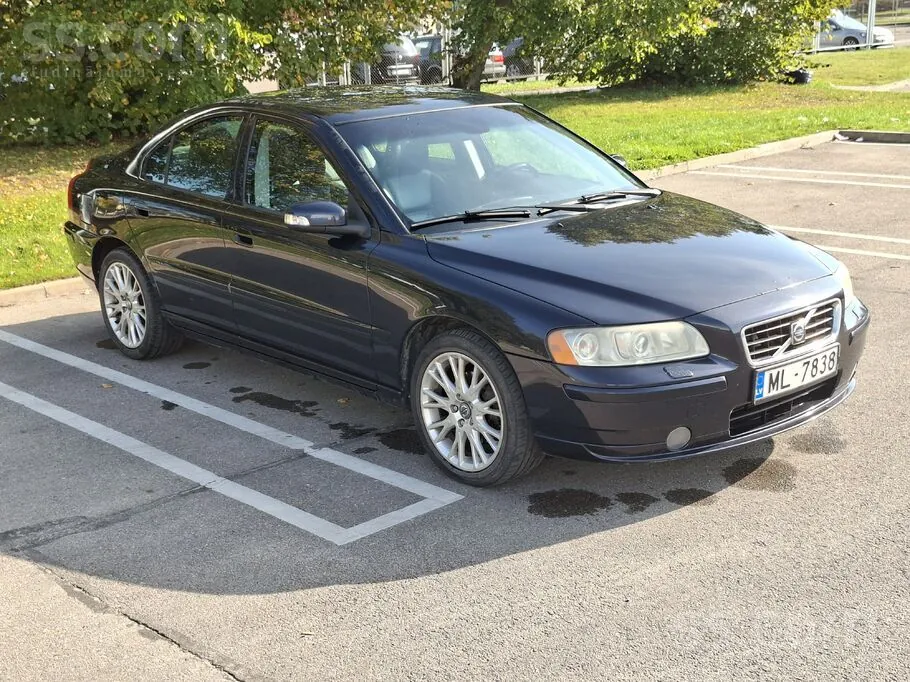 Volvo S60 2010 photo 2