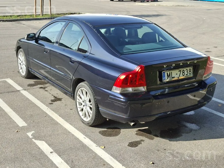 Volvo S60 2010 photo 4