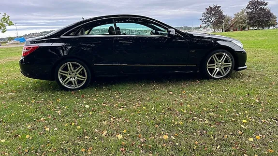 Mercedes-Benz E220 2010 photo 3