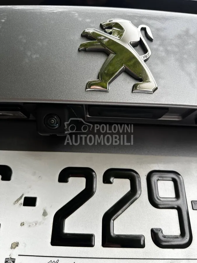 Peugeot 2008 2021 photo 3