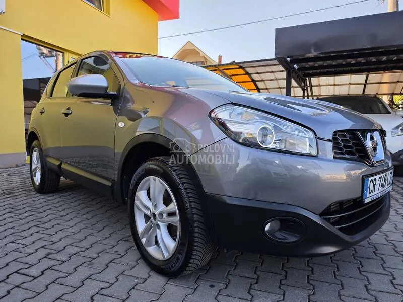 Nissan Qashqai 2012 photo 3