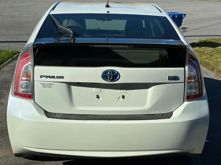 Toyota Prius 2012 photo 4