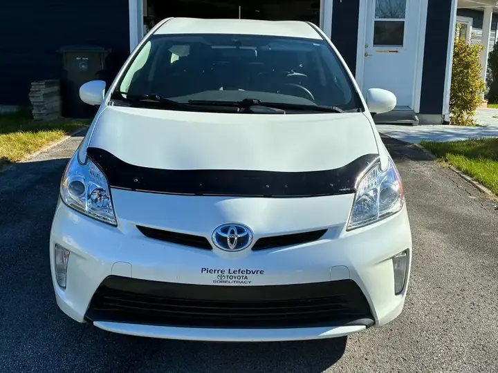 Toyota Prius 2012 photo 2