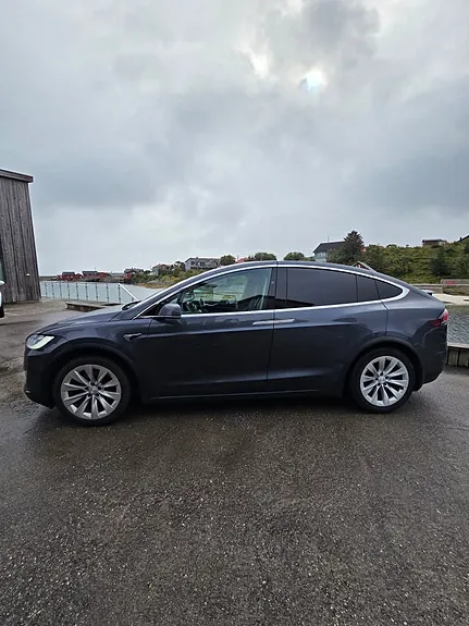 Tesla Model X 2018 photo 5