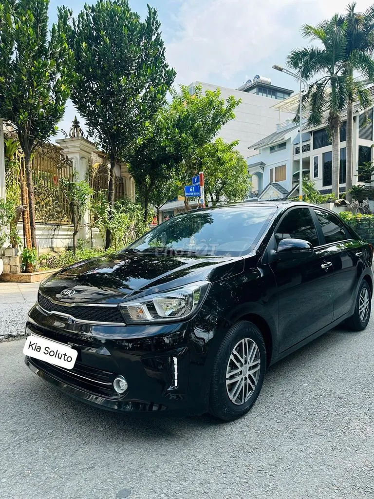 Kia Soluto