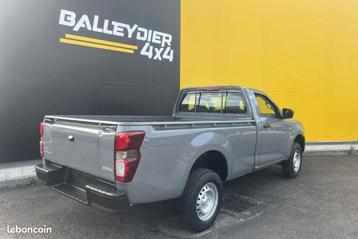 Isuzu D-Max 2024 photo 2