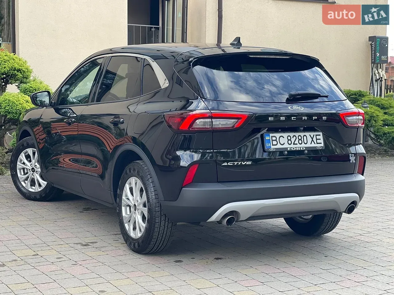 Ford Escape 2023 photo 3