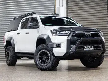 Toyota Hilux 2024 photo 2