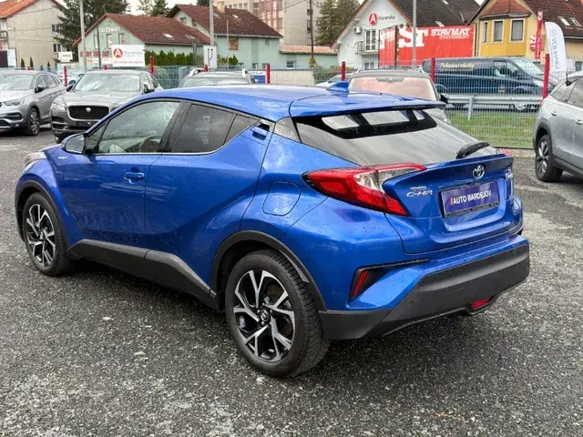 Toyota C-Hr 2019 photo 3