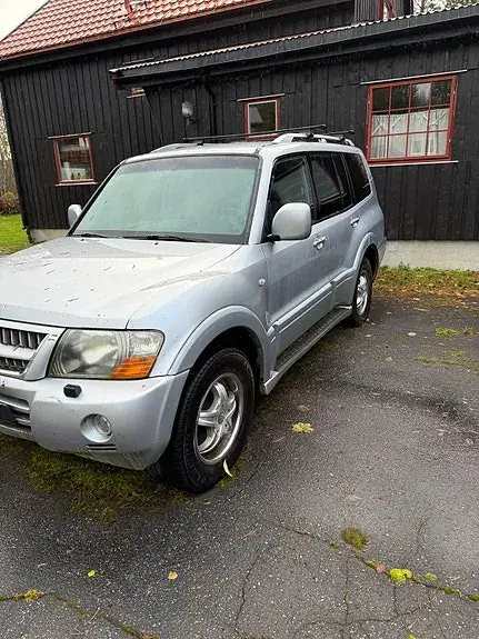 Mitsubishi Pajero 2005 photo 4
