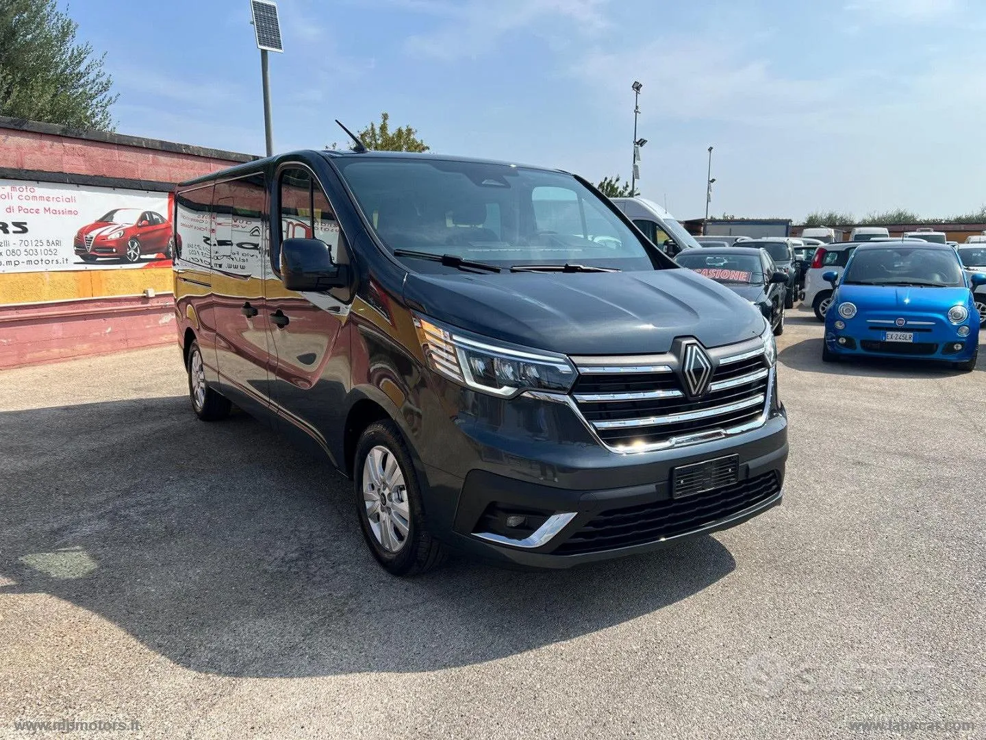 Renault Trafic 2024 photo 3