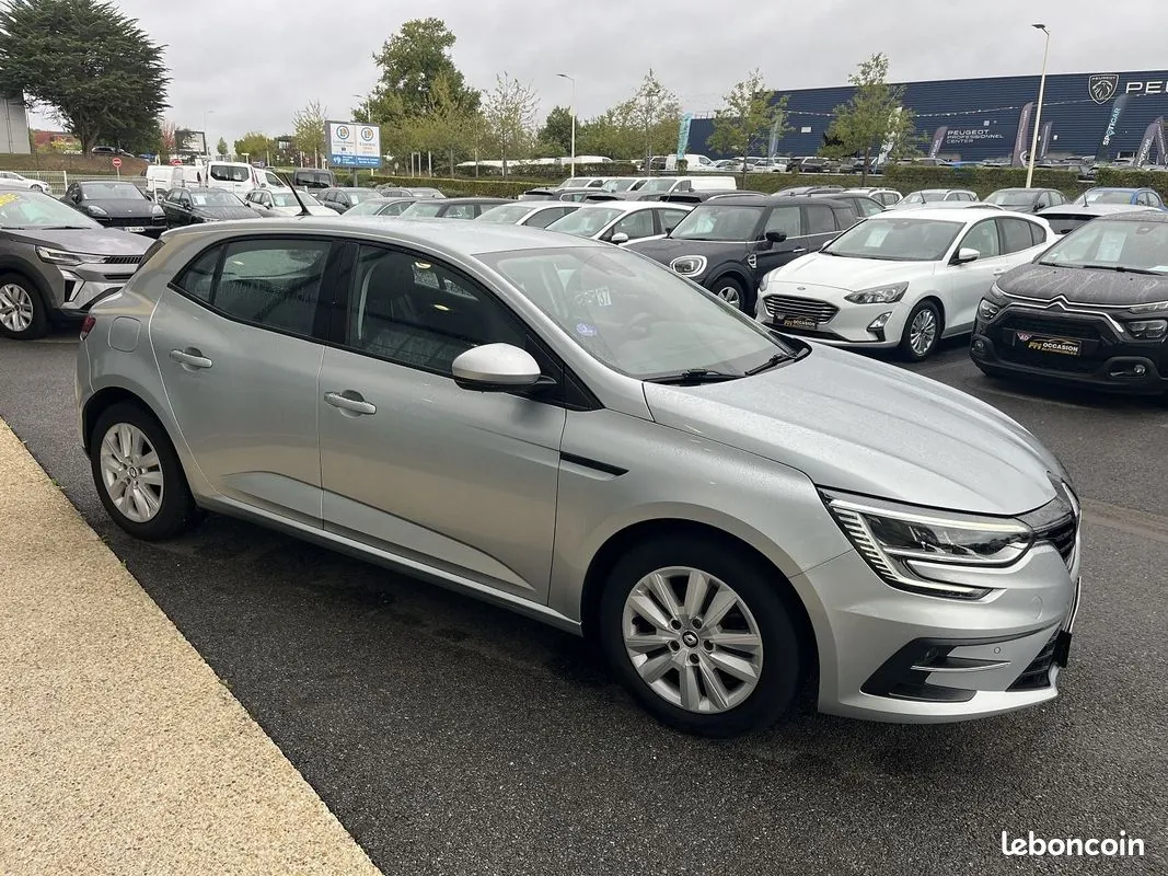 Renault Megane 2022 photo 4