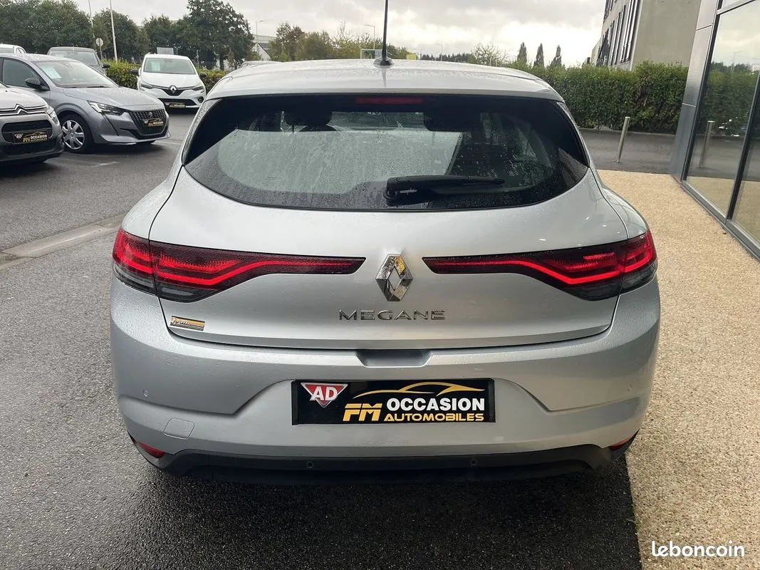 Renault Megane 2022 photo 3