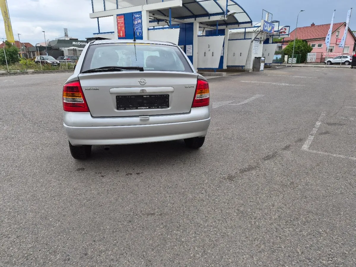 Opel Astra 2004 photo 3
