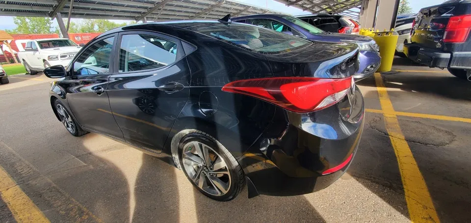 Hyundai Elantra 2015 photo 4